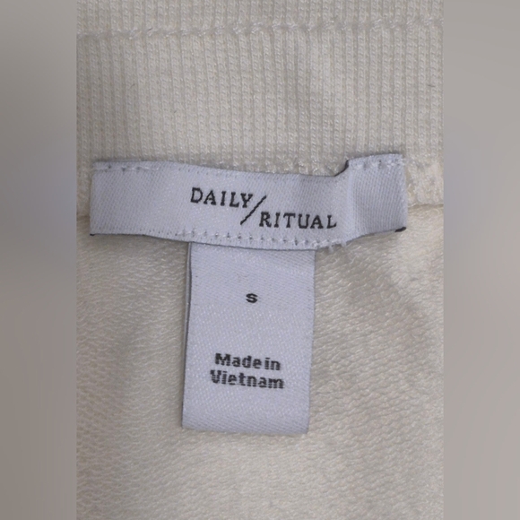 Daily Ritual White Mini Skirt Casual Resort Wear - Picture 3 of 6